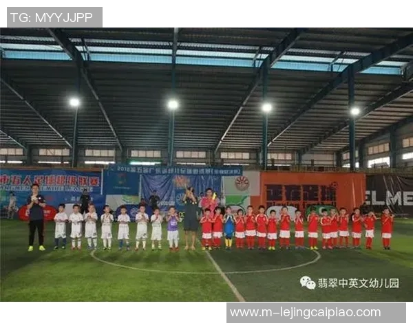 运动新闻巴赛队与香港队激战正酣展现足球魅力与团队精神的精彩对决